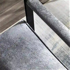 Poltrona d'Appoggio Hosam Mid-Century di US Pride Furniture – Rivestimento in PU/Microfibra, Braccioli in Metallo Aperto Quadrato, Struttura Nera Spazzolata