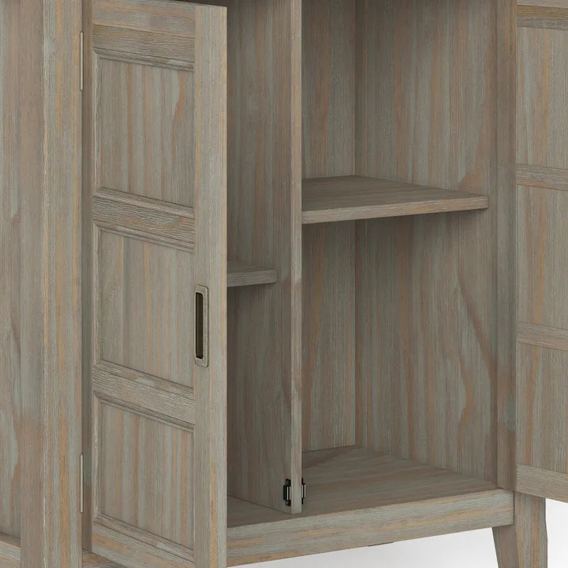 Mobiletto basso contenitore WYNDENHALL Portland in legno massello – 30"L, 2 ripiani regolabili, finitura laccata NC, 1 anno di garanzia