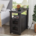 Tavolino da Divano Rustico con Stazione di Ricarica – 2 Prese CA, 2 Porte USB, 2 Cassetti, Piano Effetto Legno