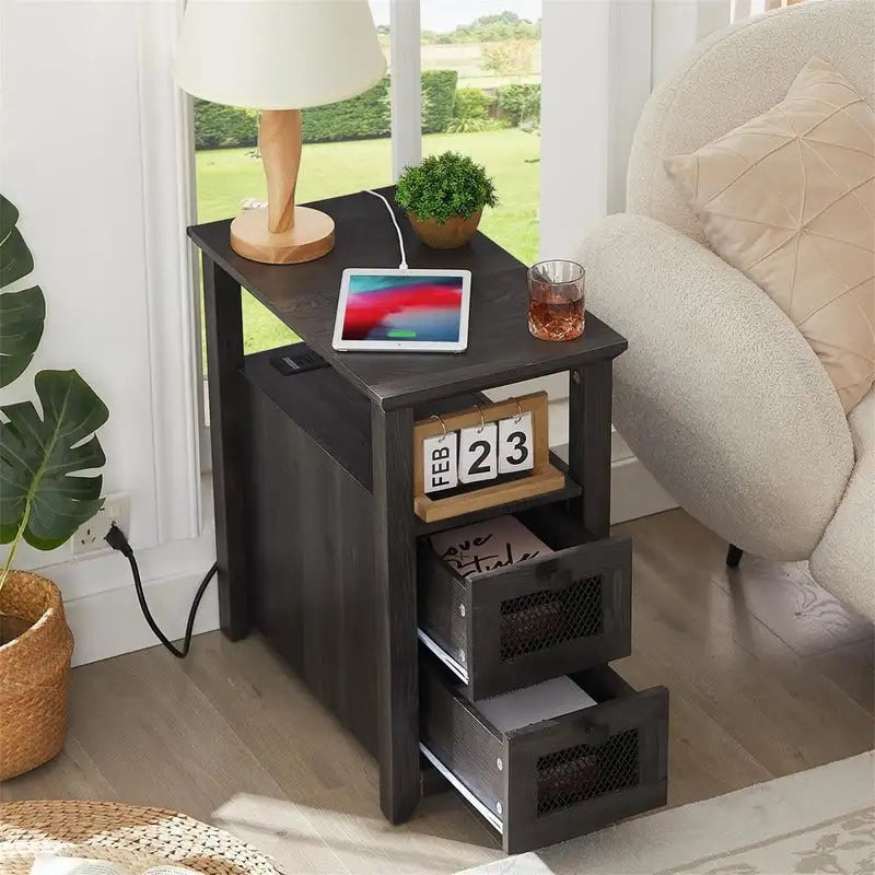 Tavolino da Divano Rustico con Stazione di Ricarica – 2 Prese CA, 2 Porte USB, 2 Cassetti, Piano Effetto Legno