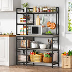 Scaffale da Panettiere Industriale a 5 Ripiani – Supporto per Microonde, Scaffale da Cucina con 10 Ganci, 109 cm di Lunghezza, Marrone e Nero