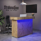 Reception Desk moderno con striscia luminosa a LED – 2 fori passacavo, pannelli laterali alti, venatura del legno bianca