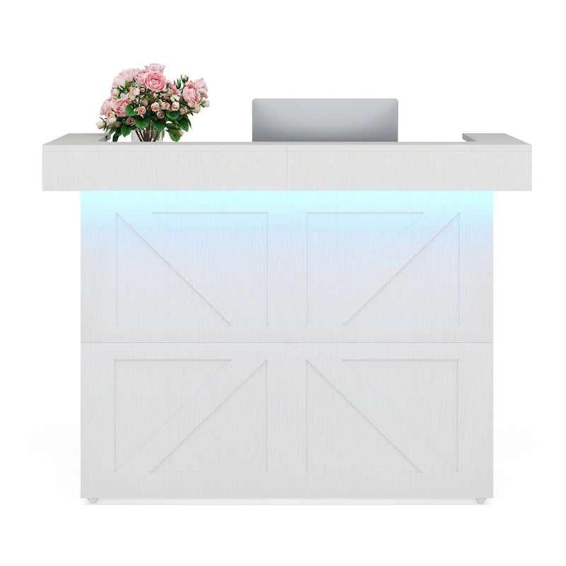Reception Desk moderno con striscia luminosa a LED – 2 fori passacavo, pannelli laterali alti, venatura del legno bianca